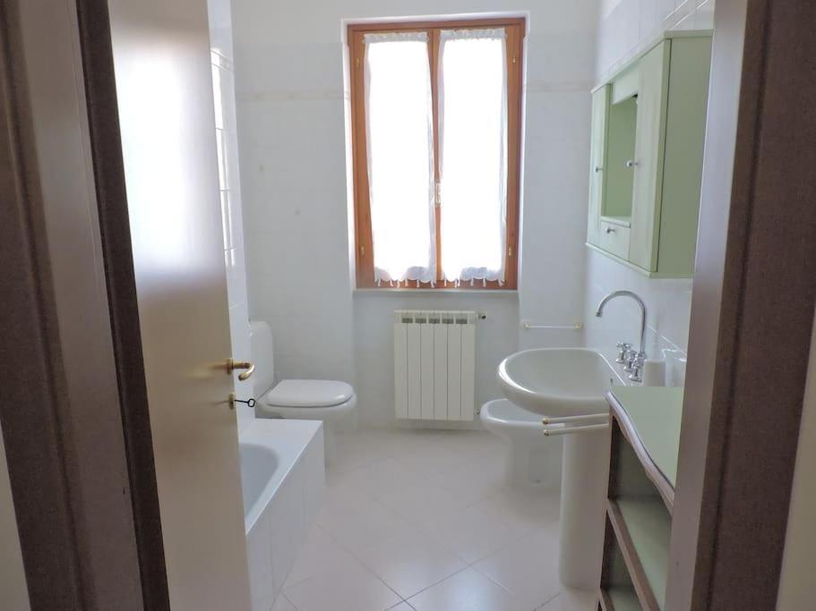 Casa Vacanze La Cicala Pontremoli Luaran gambar