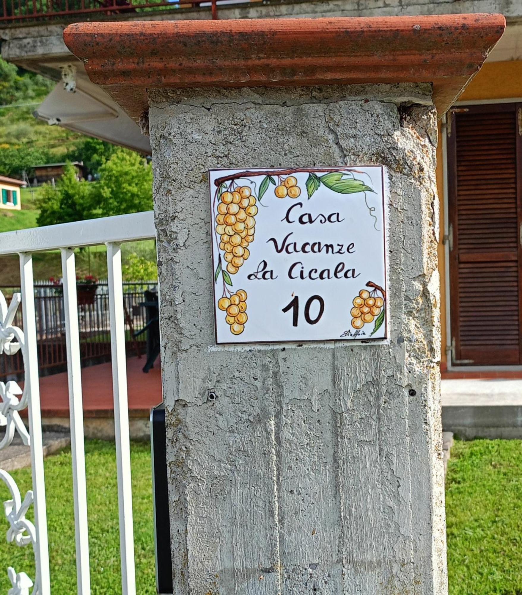 Casa Vacanze La Cicala Pontremoli Luaran gambar